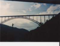 photo21_small.jpg